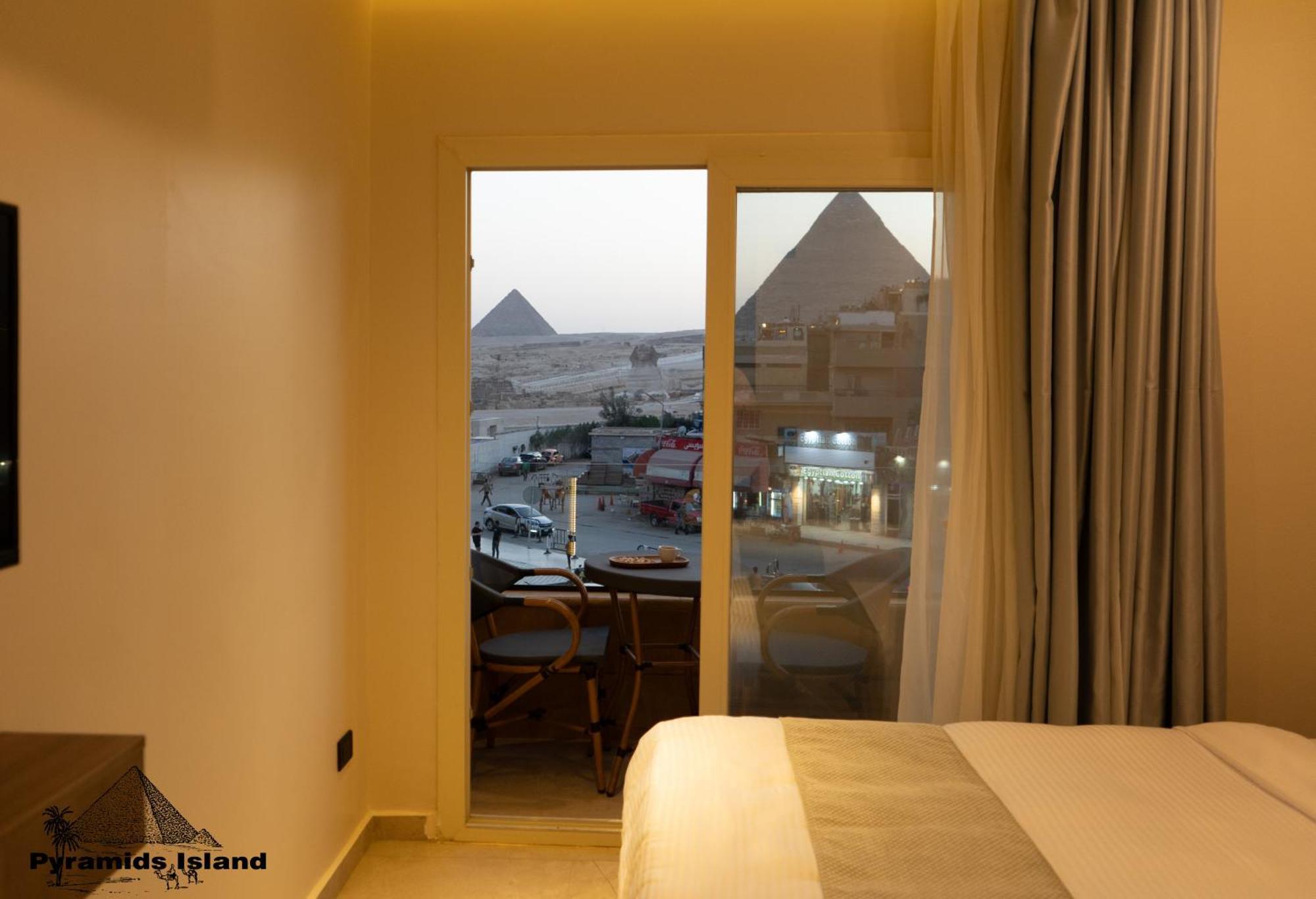 Pyramids Island Bed and Breakfast Kafret el-Gabal Exteriör bild