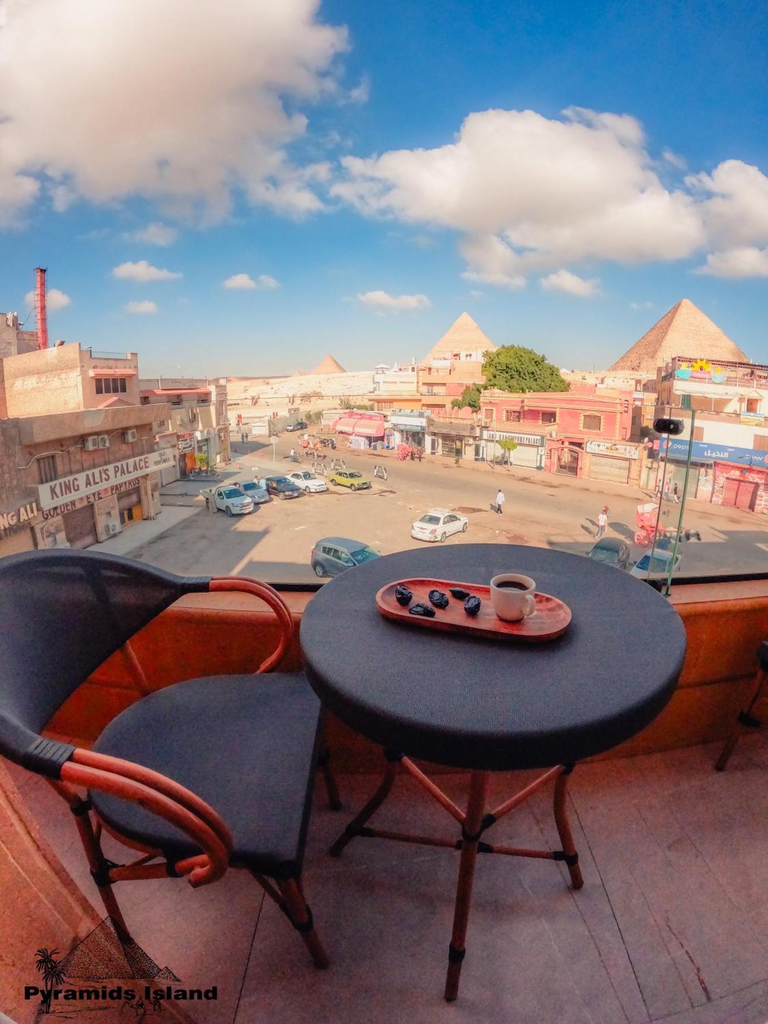 Pyramids Island Bed and Breakfast Kafret el-Gabal Exteriör bild