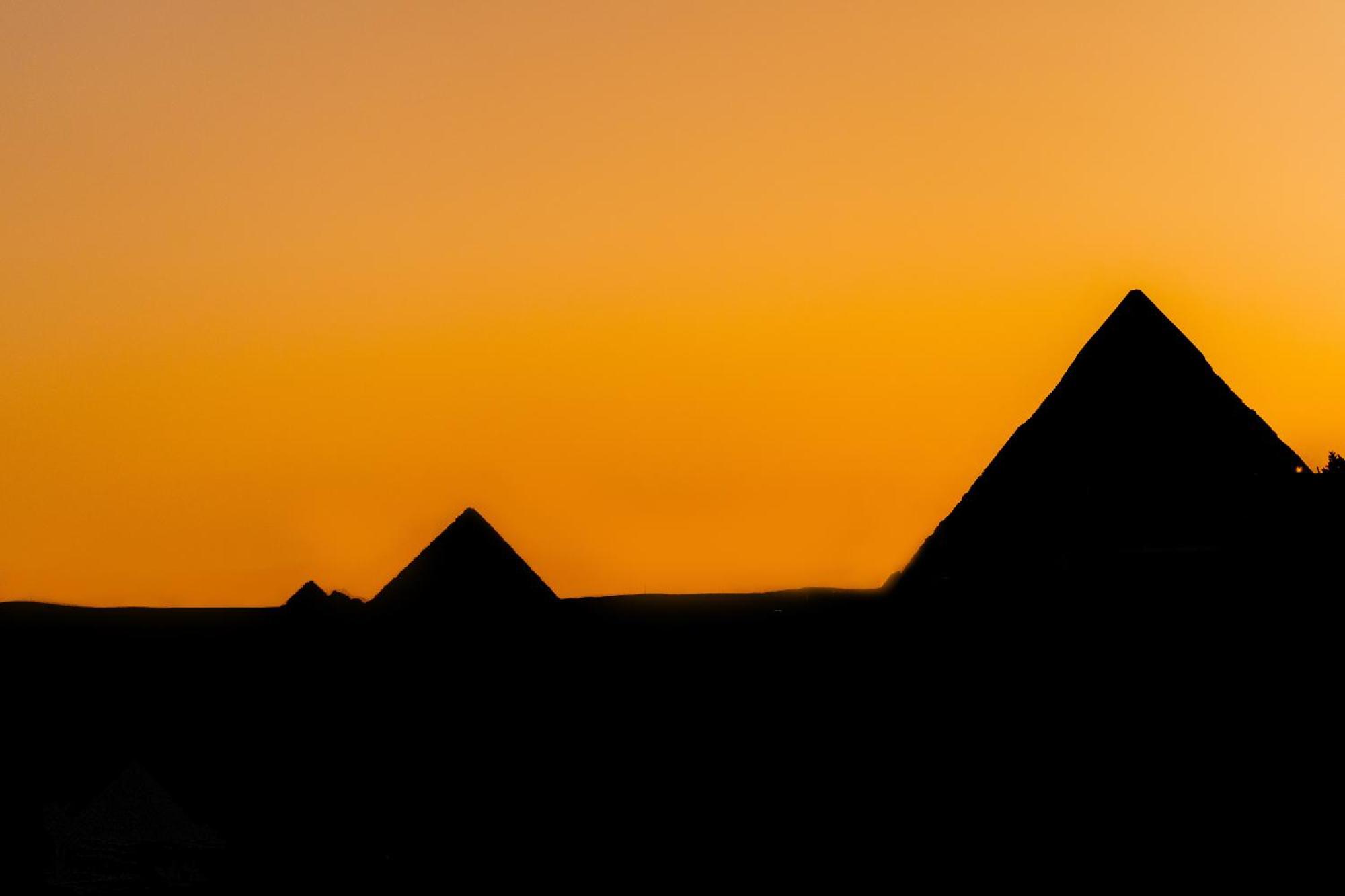 Pyramids Island Bed and Breakfast Kafret el-Gabal Exteriör bild