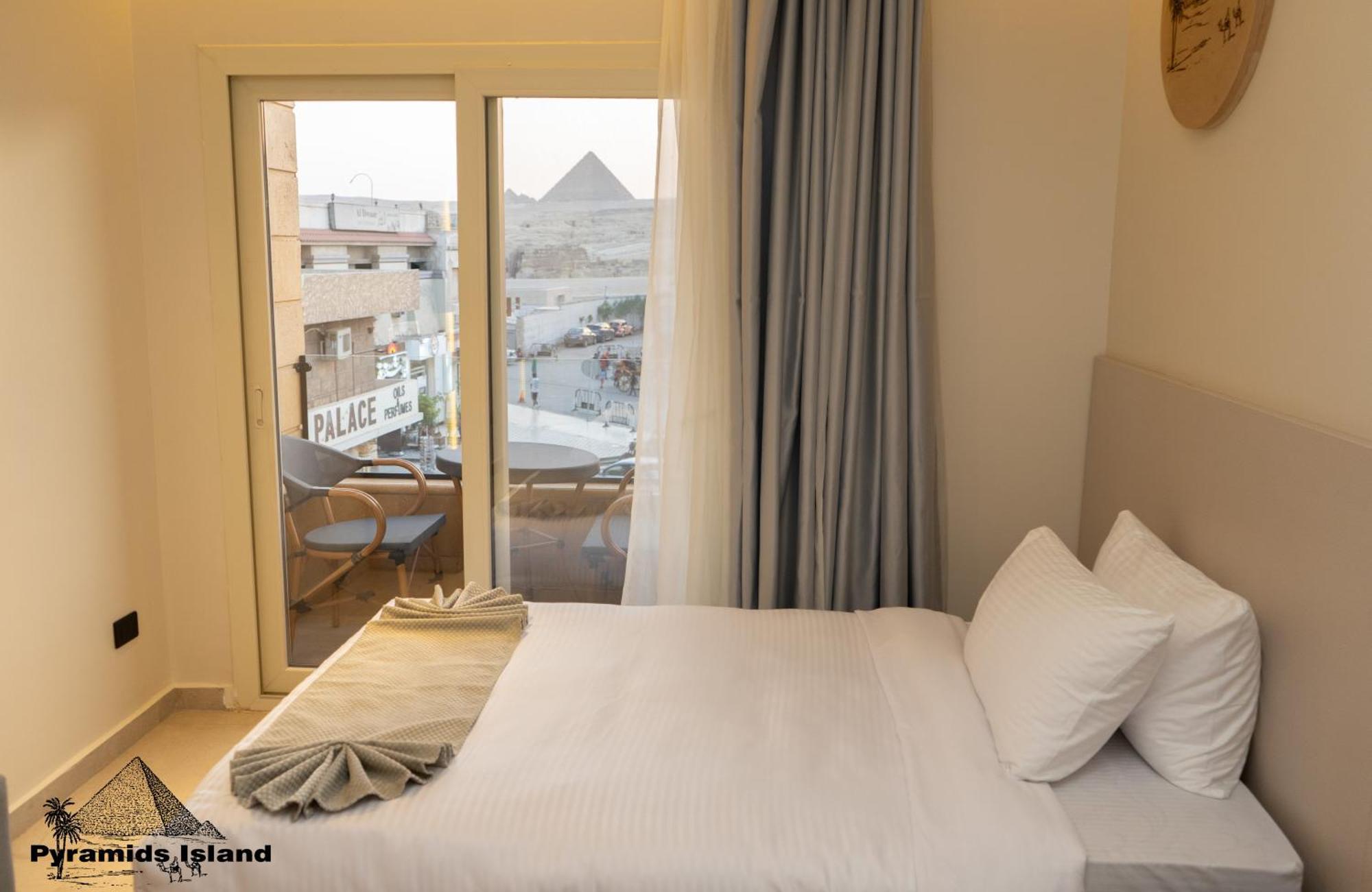 Pyramids Island Bed and Breakfast Kafret el-Gabal Exteriör bild