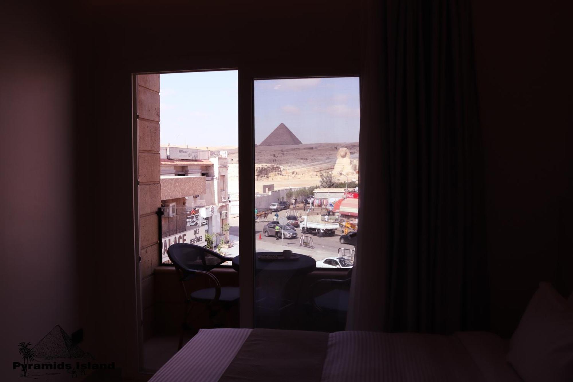 Pyramids Island Bed and Breakfast Kafret el-Gabal Exteriör bild