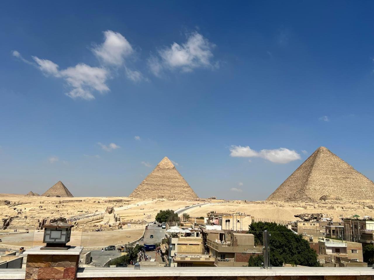 Pyramids Island Bed and Breakfast Kafret el-Gabal Exteriör bild